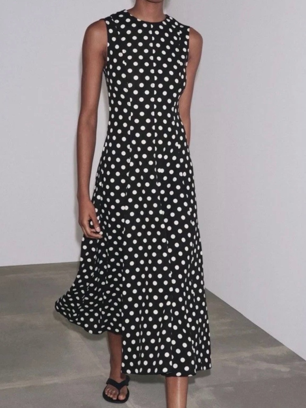 ZARA WOMAN COLLECTION SLEEVELESS LONG DRESS BLACK WHITE POLKA DOT- SMALL